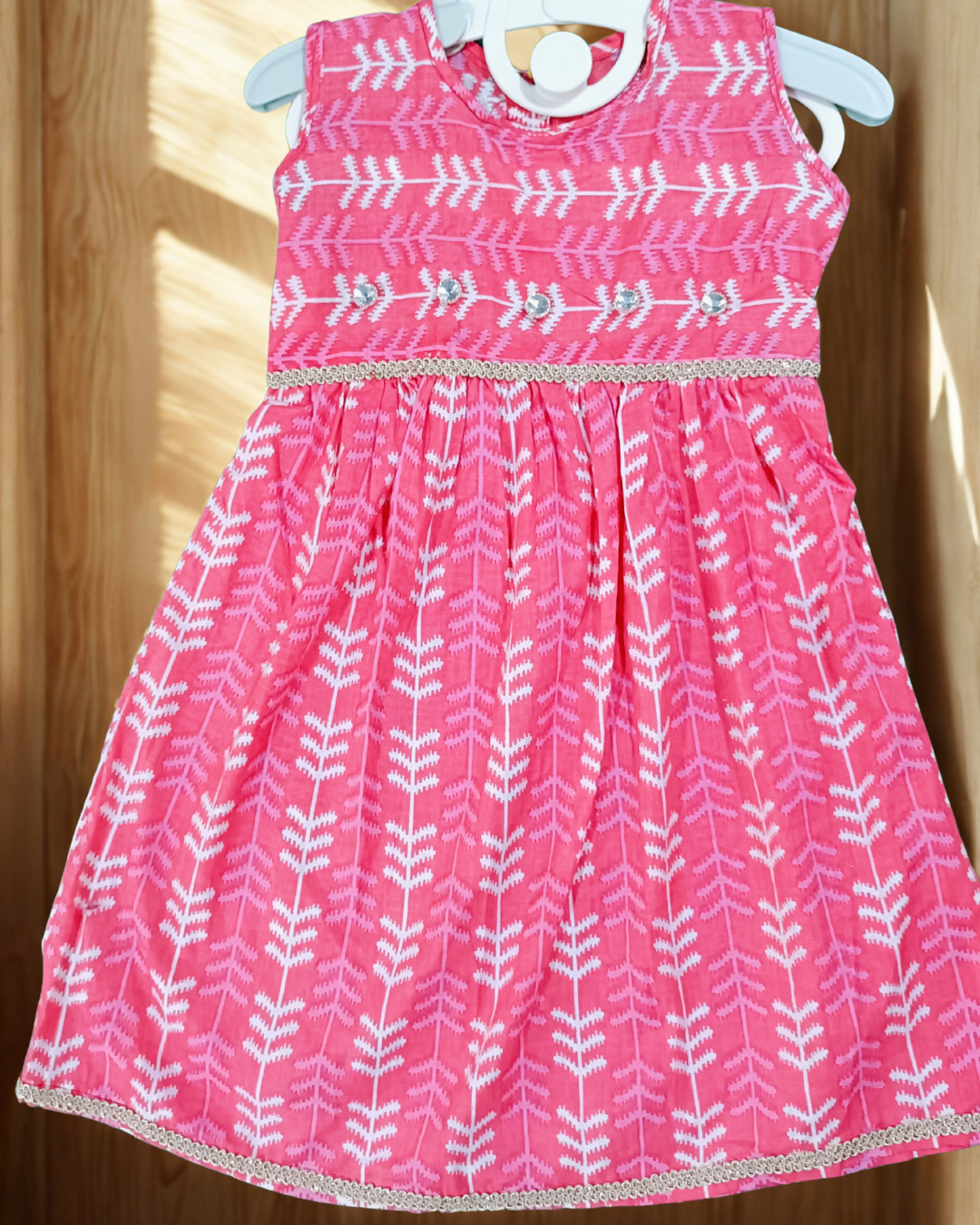 Sigoor Fashion Soft Cotton Baby Girl Frock Pink Printed Sleeveless Lace Waist Detail – Daily Wear Dress (2–3 Years)